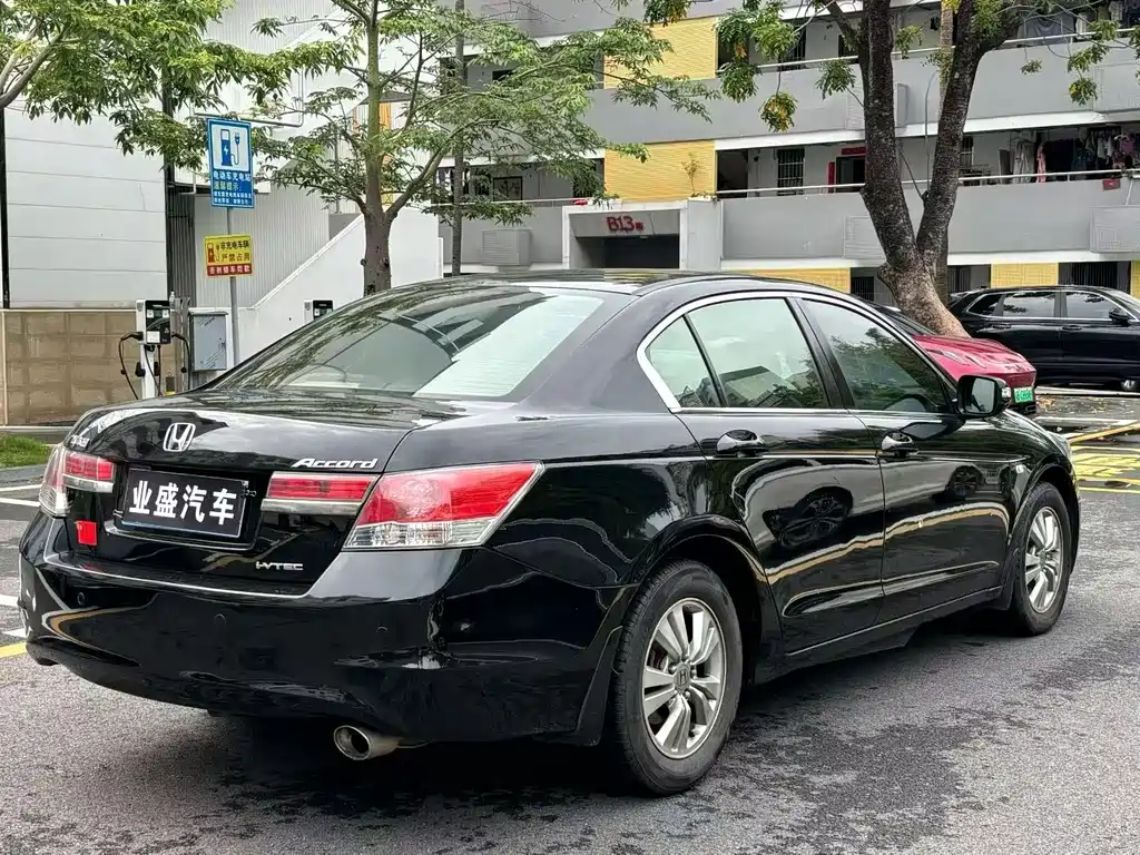 Honda Accord — миниатюра 3