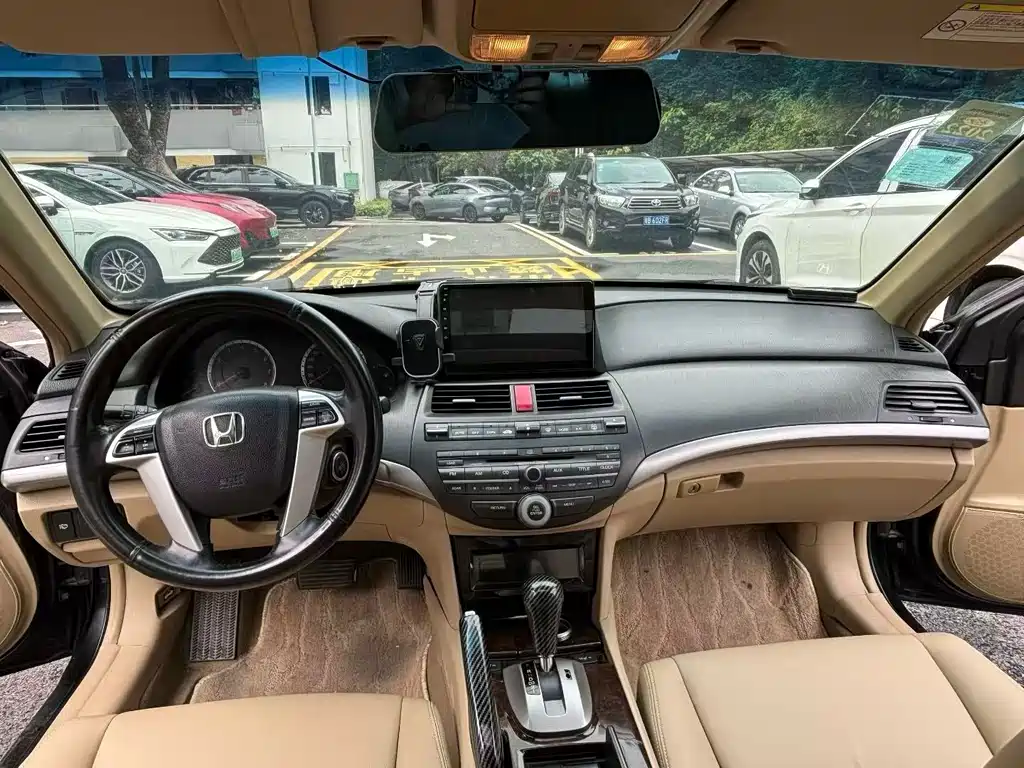 Honda Accord — миниатюра 5