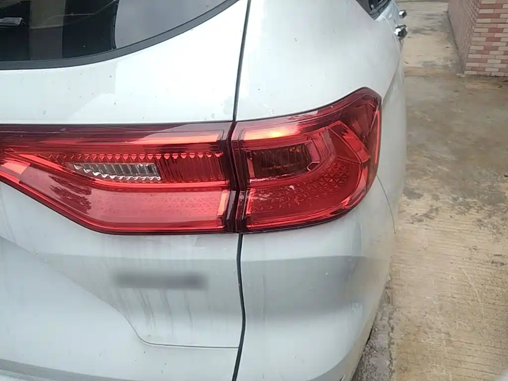 Haval M6 — миниатюра 8