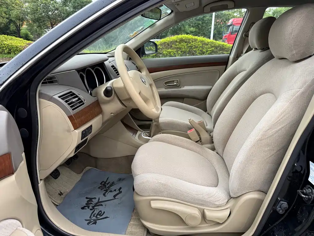 Nissan Sylphy — миниатюра 7