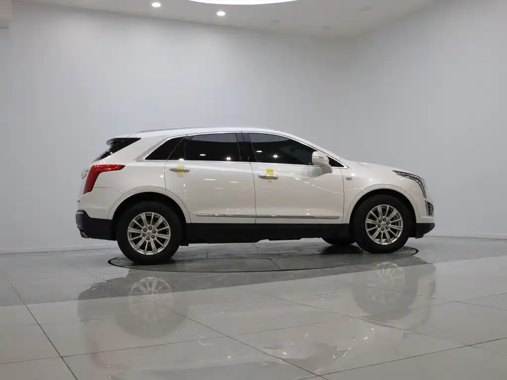Cadillac XT5 — миниатюра 7