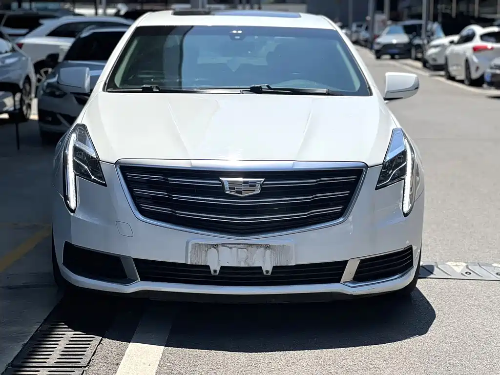 Cadillac XTS — миниатюра 2