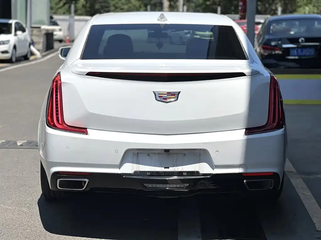Cadillac XTS — миниатюра 4