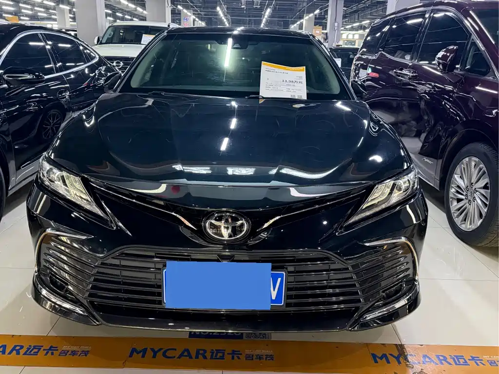TOYOTA CAMRY