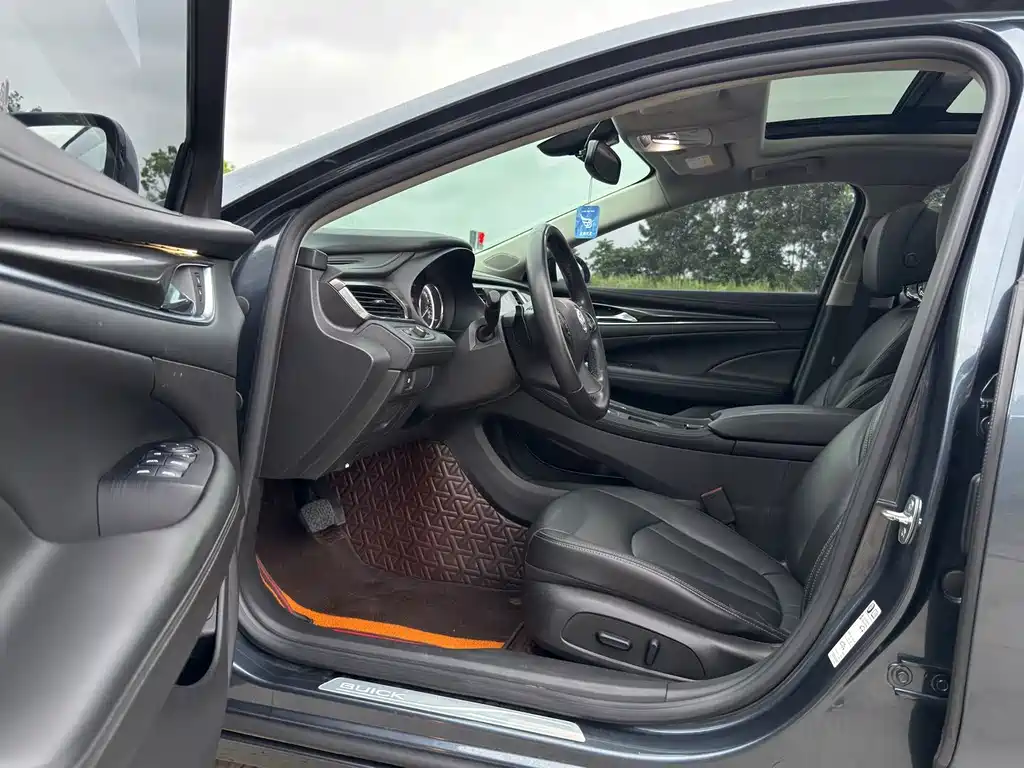 Buick LaCrosse — миниатюра 20