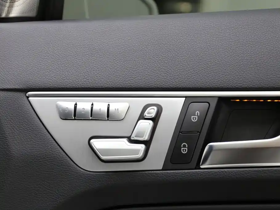 Mercedes-Benz E-Class (Import) — миниатюра 15