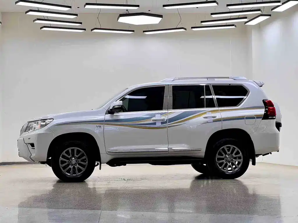 Toyota Prado (Import) — миниатюра 4