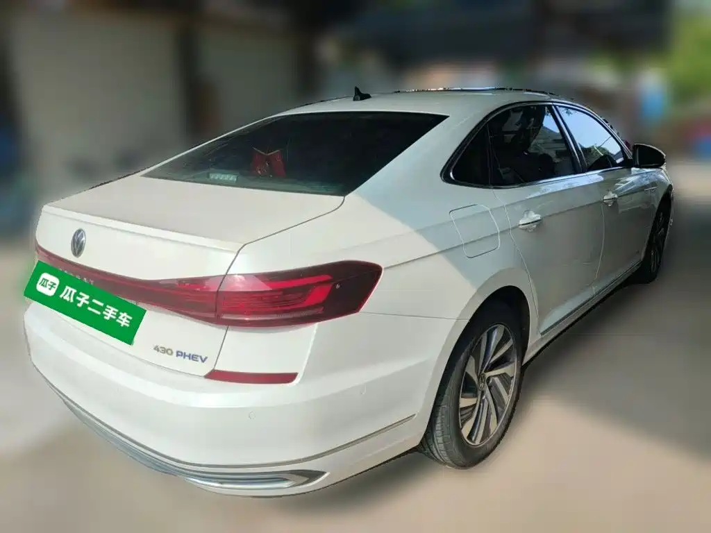 Volkswagen Passat PHEV — миниатюра 4