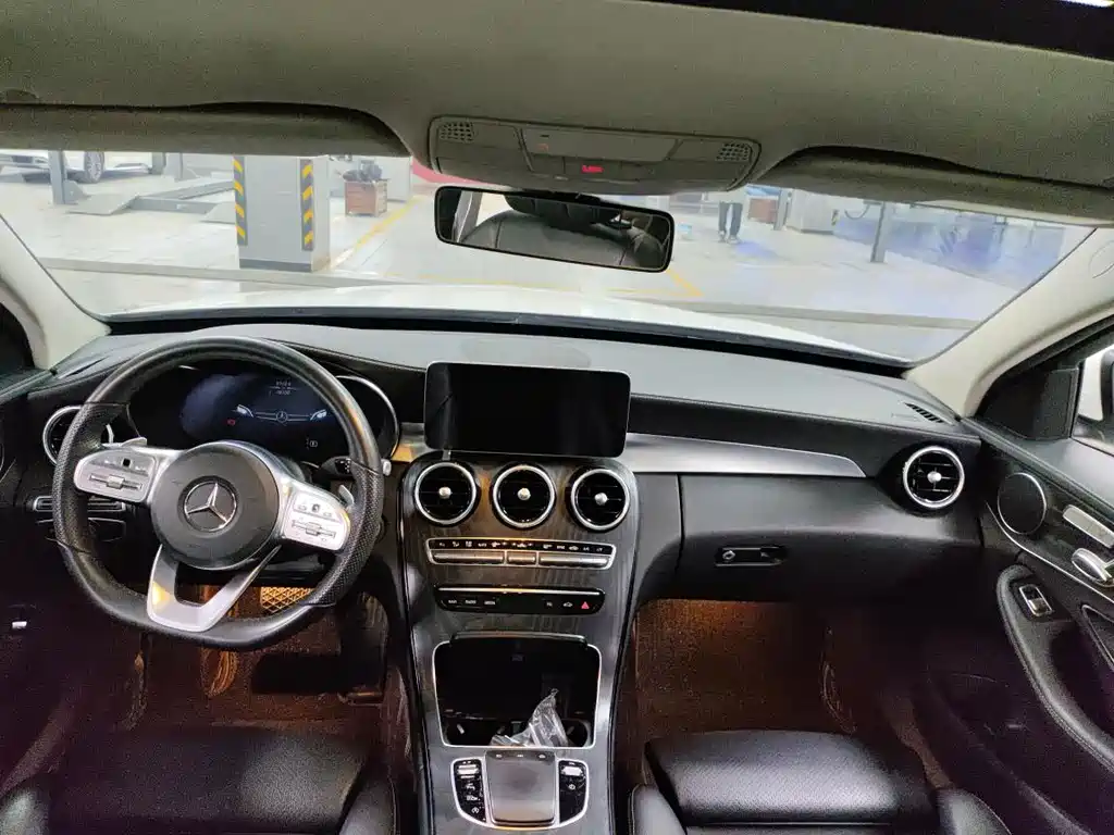 Mercedes-Benz C-Class — миниатюра 4