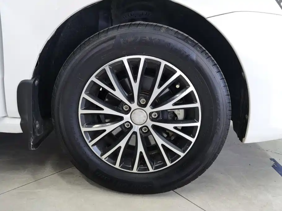 Volkswagen Polo — миниатюра 6