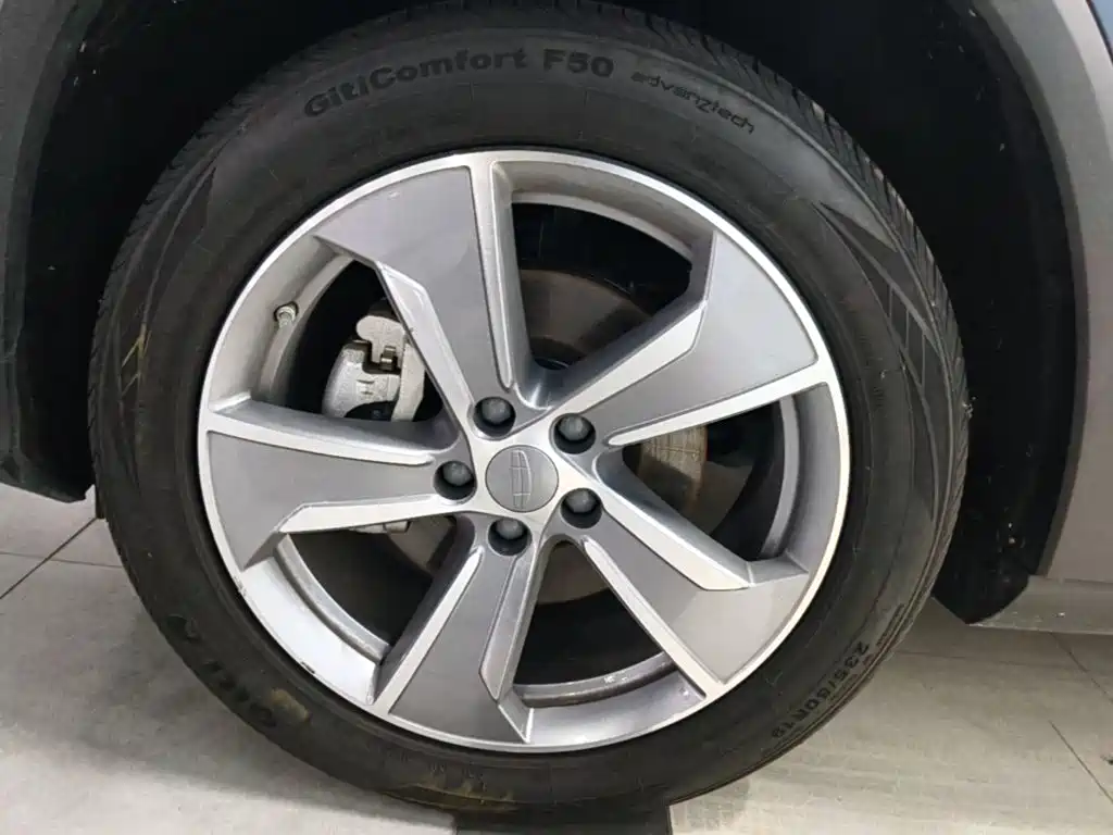 Geely Haoyue L — миниатюра 25