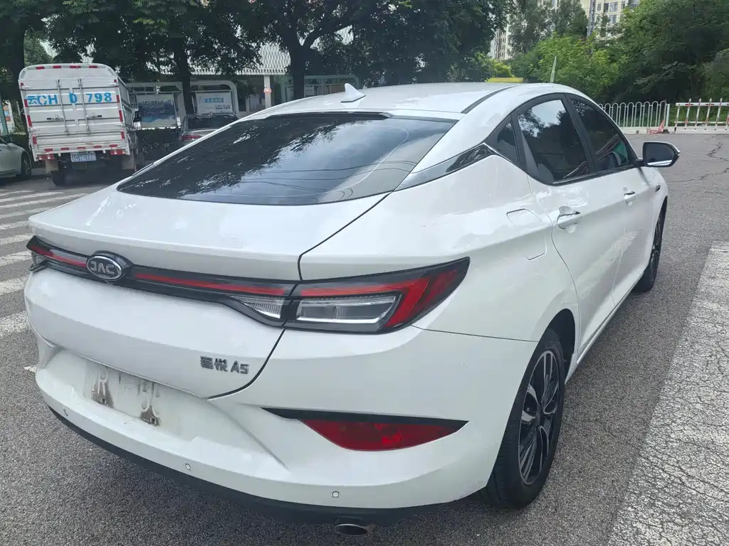 JAC A5 — миниатюра 8