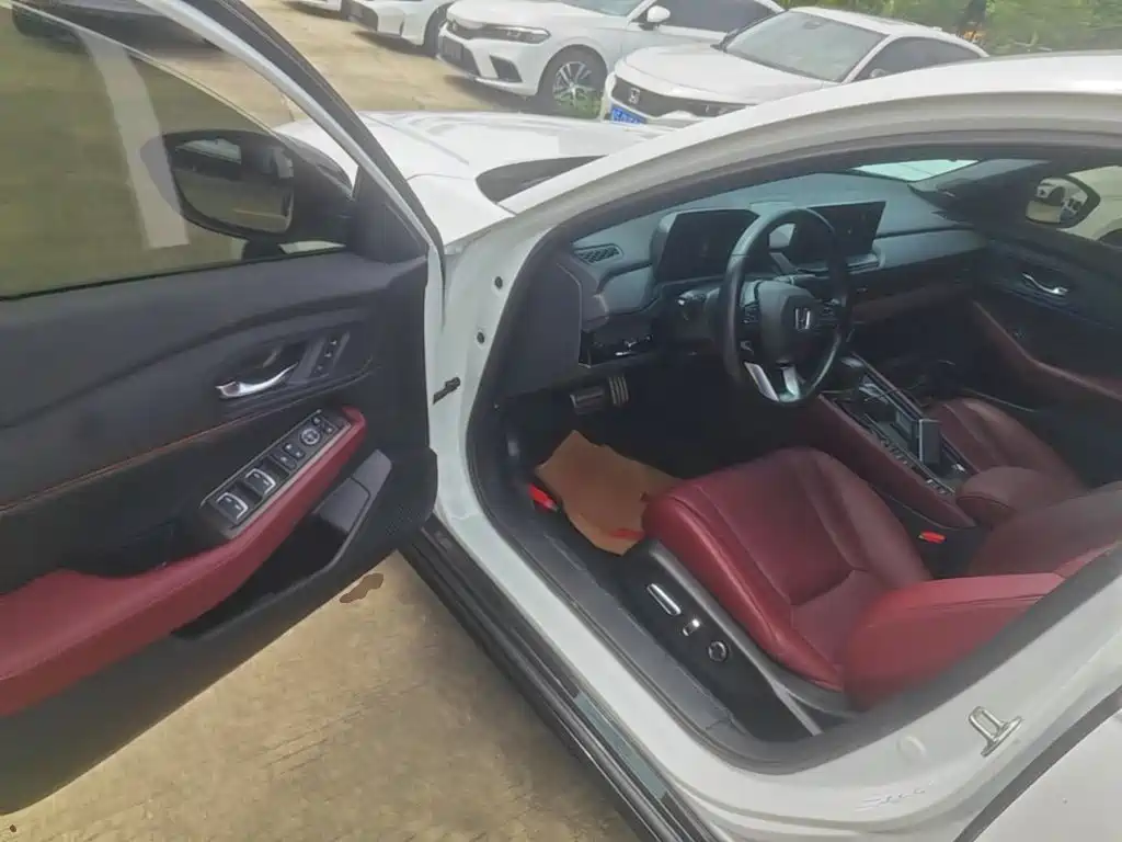 Honda Accord — миниатюра 16