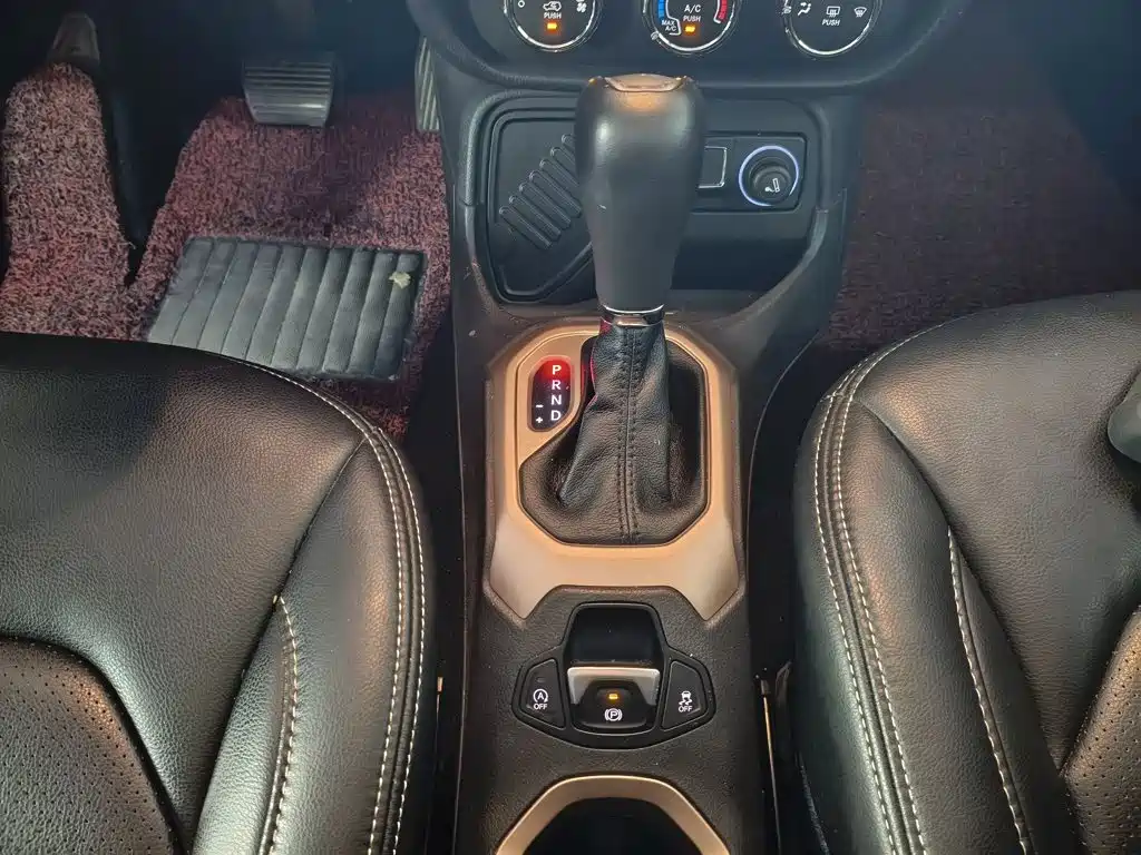 Jeep Renegade — миниатюра 14