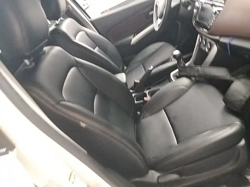 Suzuki Vitara — миниатюра 25