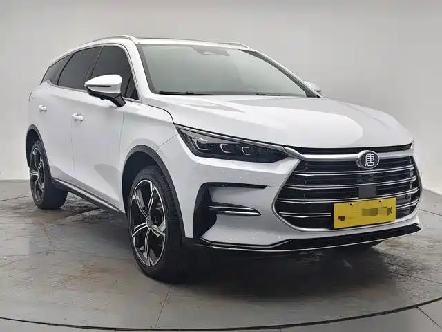 BYD Tang — миниатюра 3