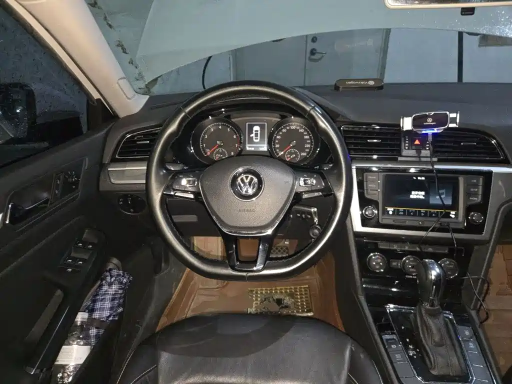 Volkswagen Lamando — миниатюра 6