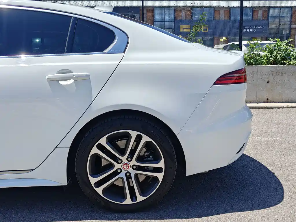 Jaguar XEL 2024 2.0T 250PS R-DYNAMIC S Sport