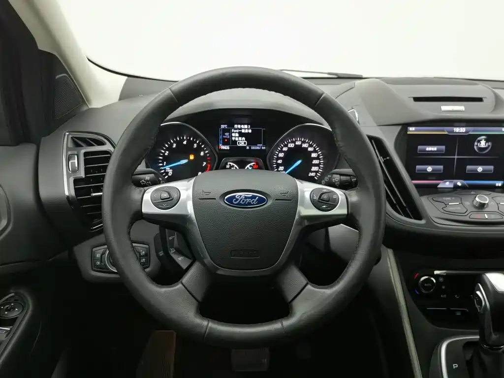 Ford Kuga — миниатюра 11