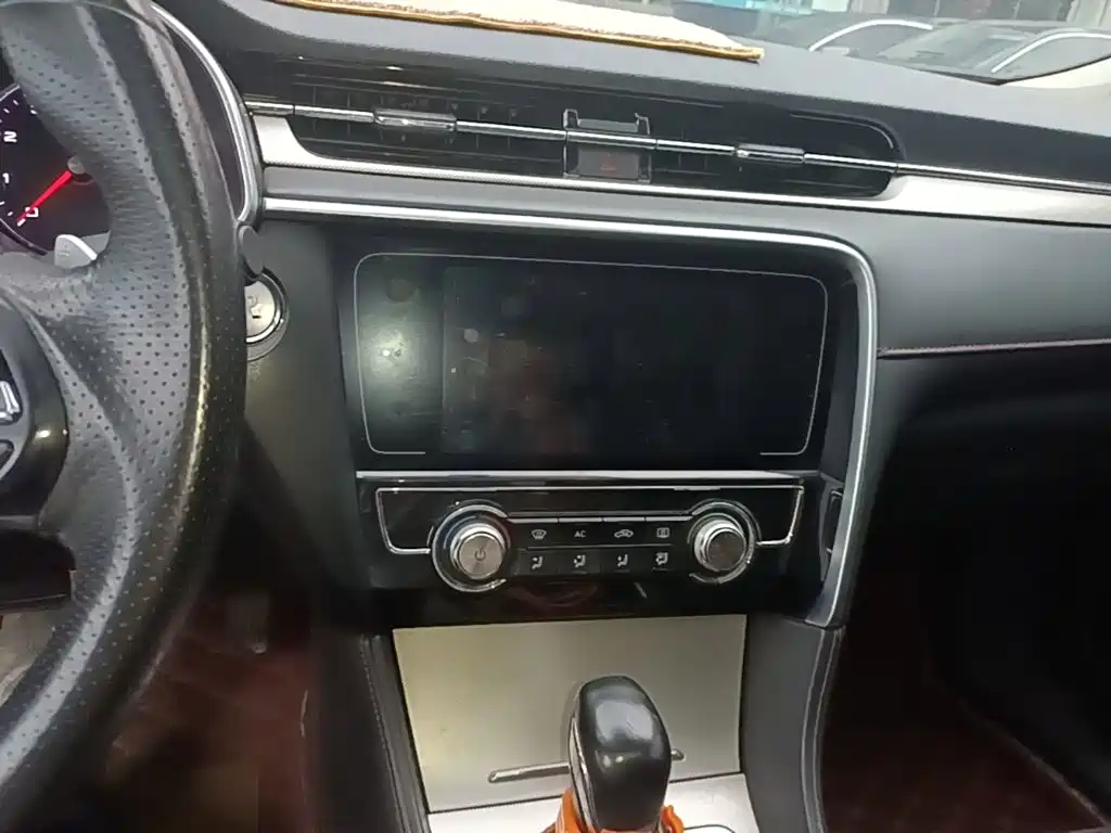 MG MG6 — миниатюра 13