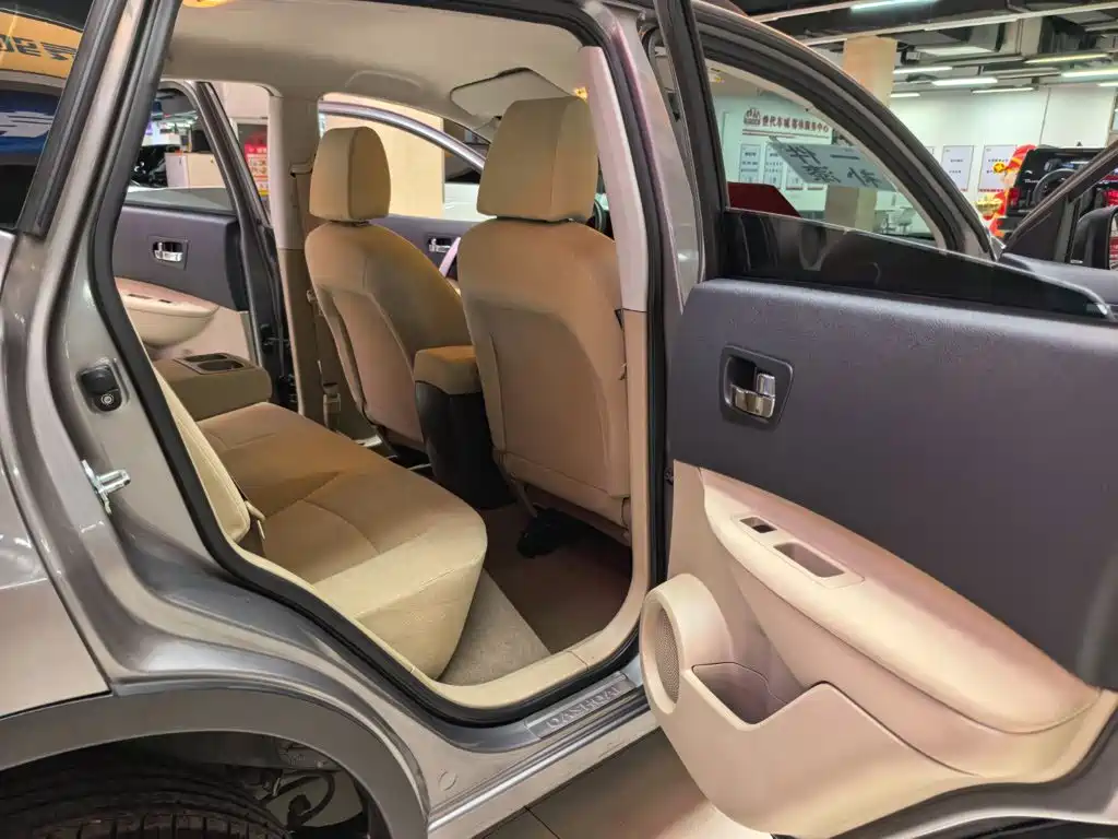 Nissan Qashqai — миниатюра 8