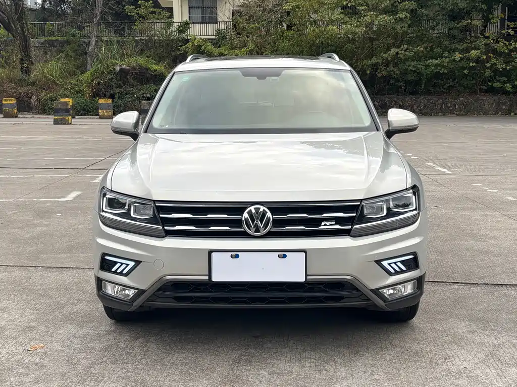 Volkswagen Tiguan L — миниатюра 2