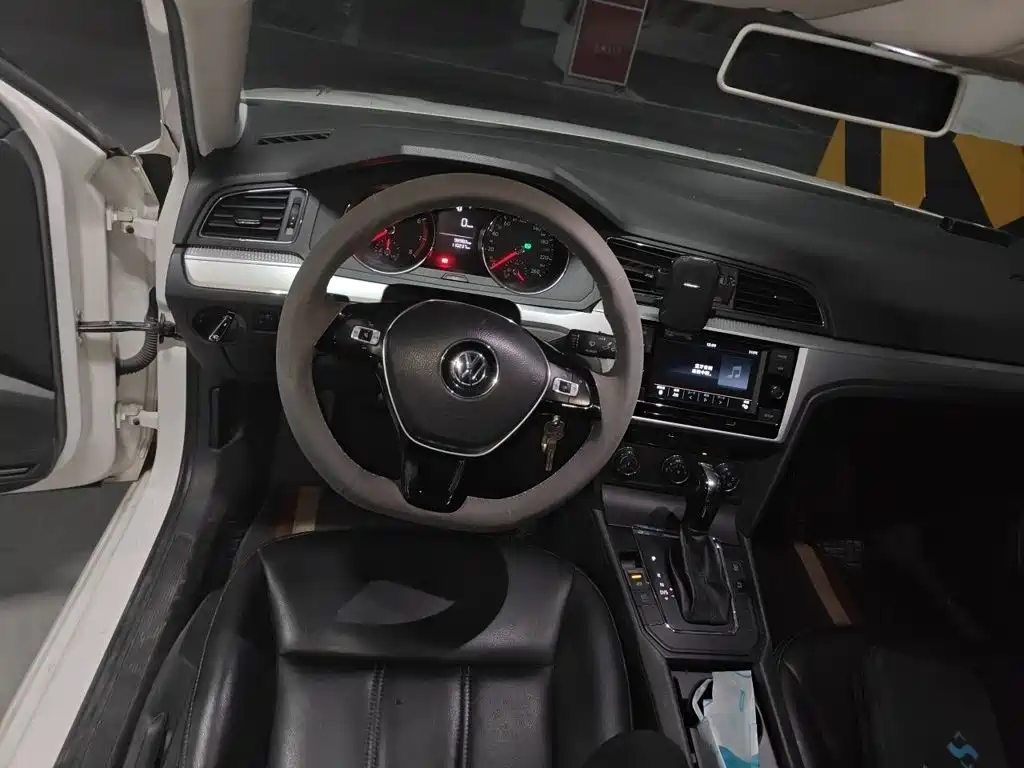Volkswagen Lamando — миниатюра 3