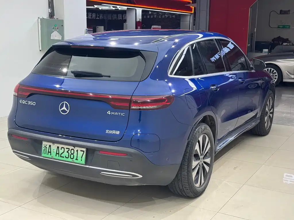 Mercedes-Benz EQC — миниатюра 6