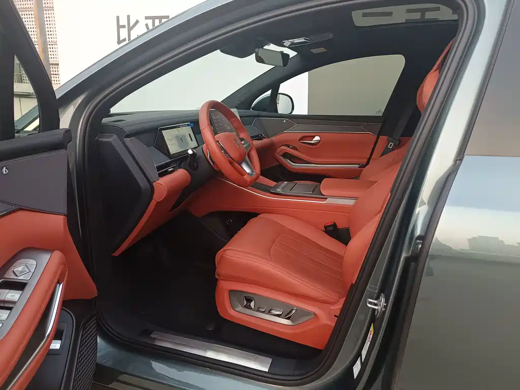 BYD Tang L — миниатюра 8