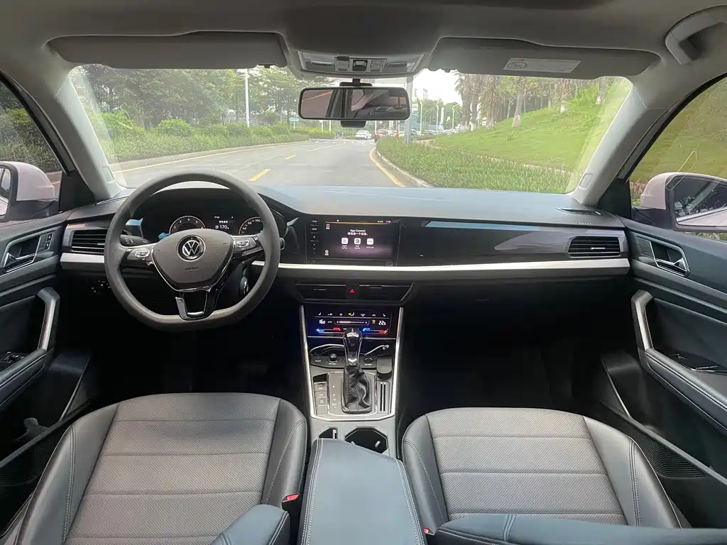 Volkswagen Lavida — миниатюра 8