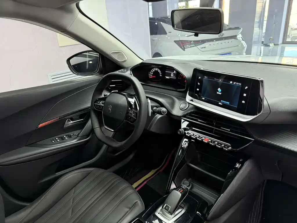Peugeot 2008 — миниатюра 12