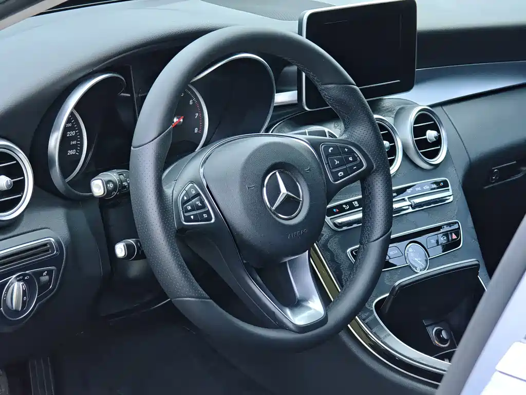 Mercedes-Benz C-Class (Import) — миниатюра 17