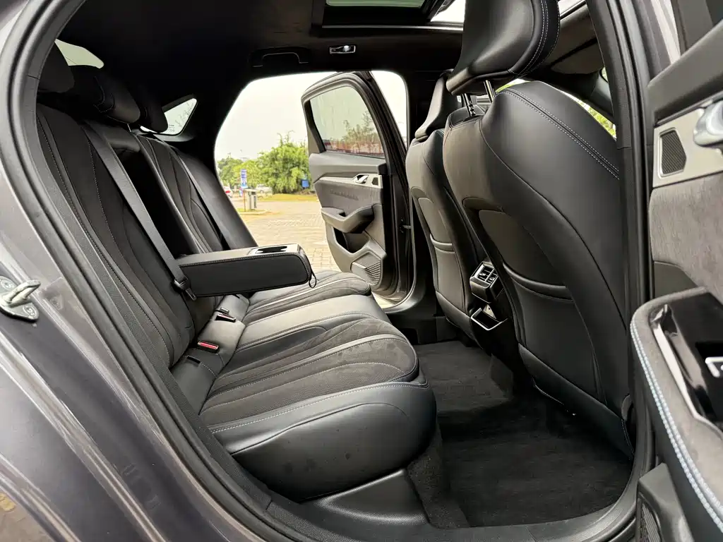 GEELY AUTOMOBILE XINGRUI