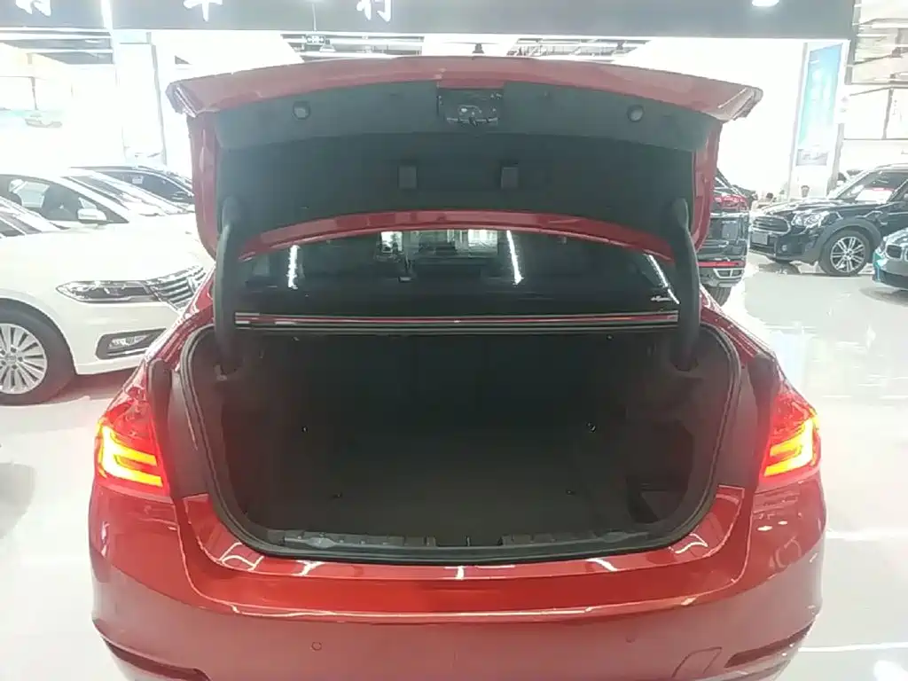 BMW 3 Series — миниатюра 19