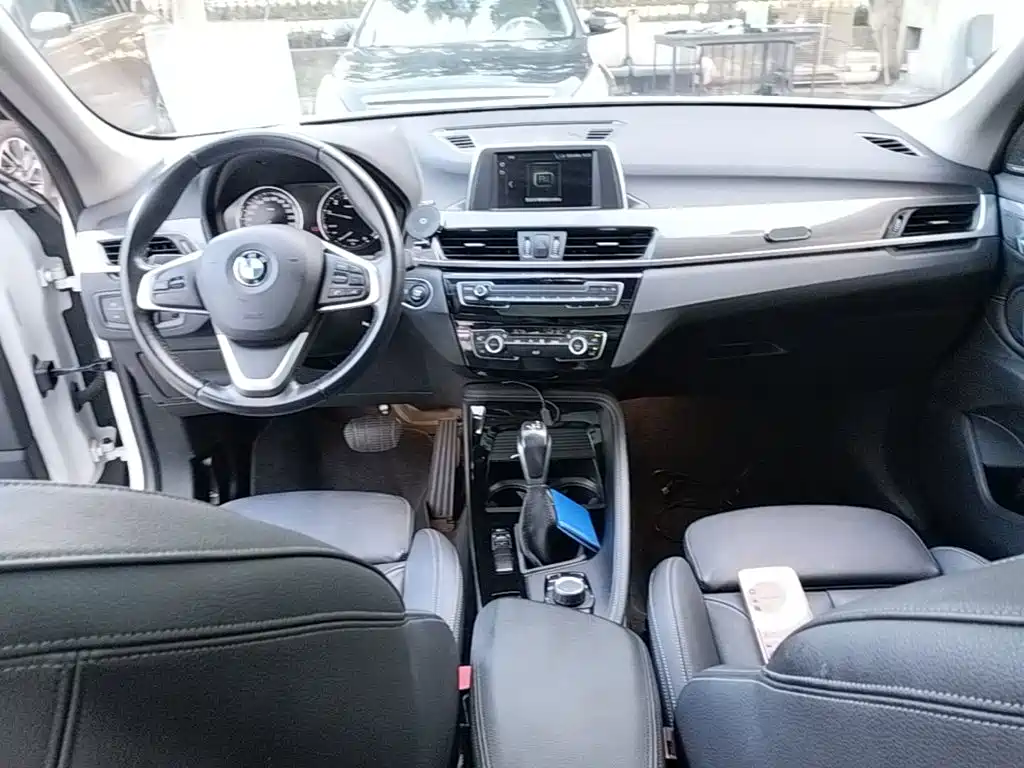 BMW X1 — миниатюра 10
