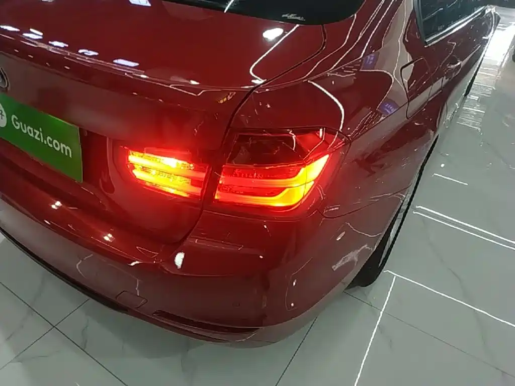 BMW 3 Series — миниатюра 8