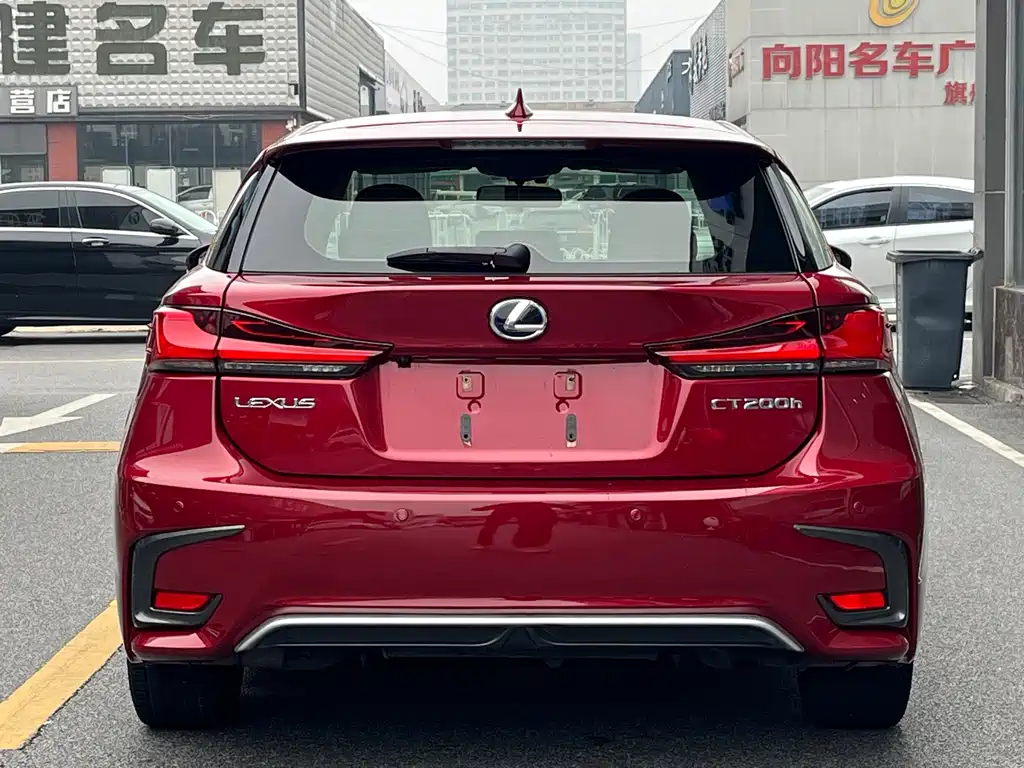 Lexus CT — миниатюра 4