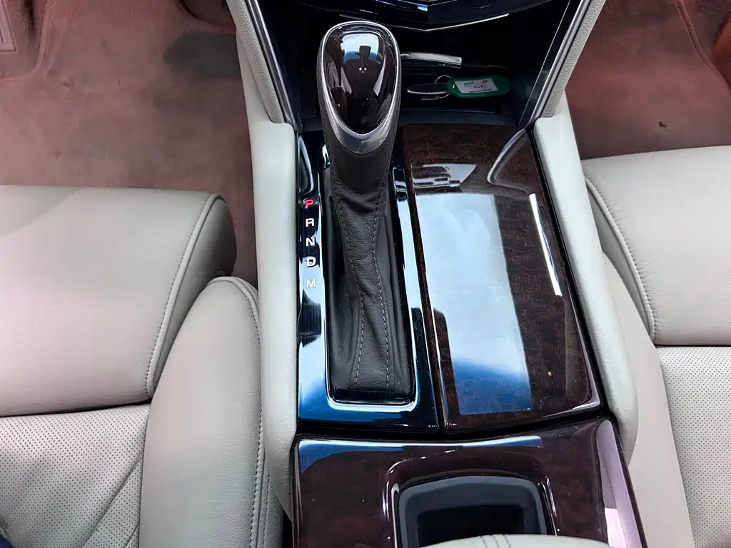 Cadillac XTS — миниатюра 17