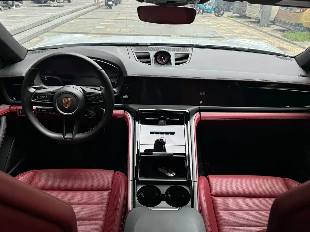 Porsche Panamera — миниатюра 6