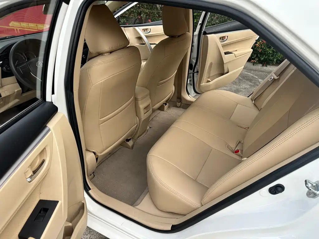 Toyota Corolla — миниатюра 6