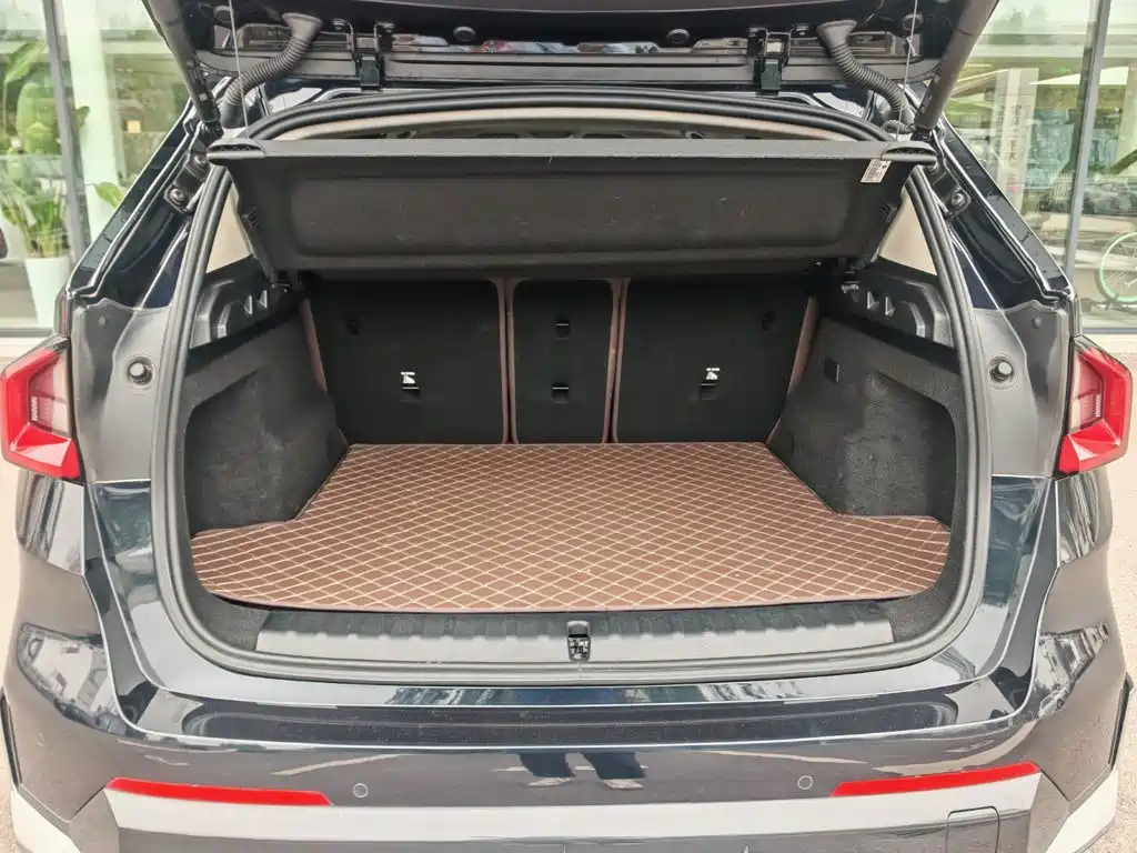 BMW iX1 — миниатюра 14