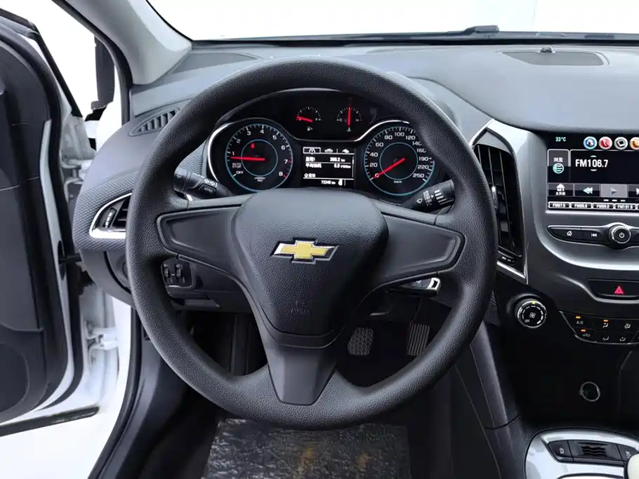 Chevrolet Cruze — миниатюра 15