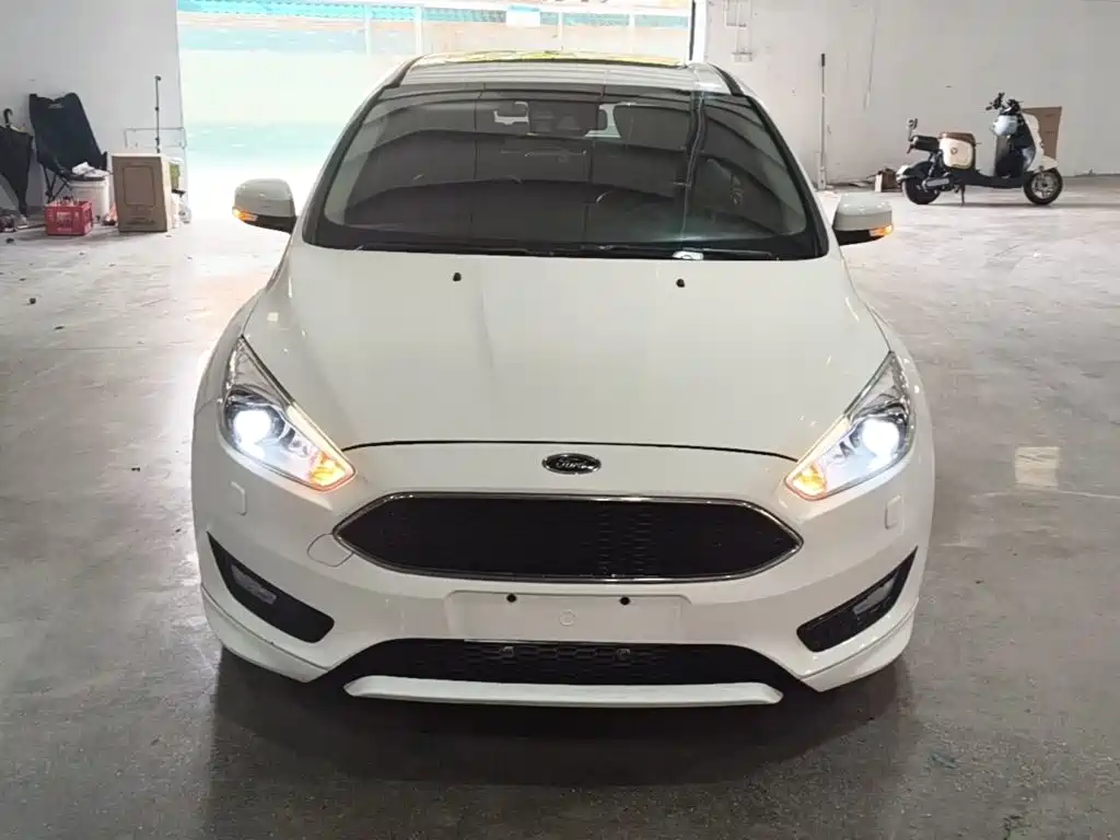 Ford Focus — миниатюра 3