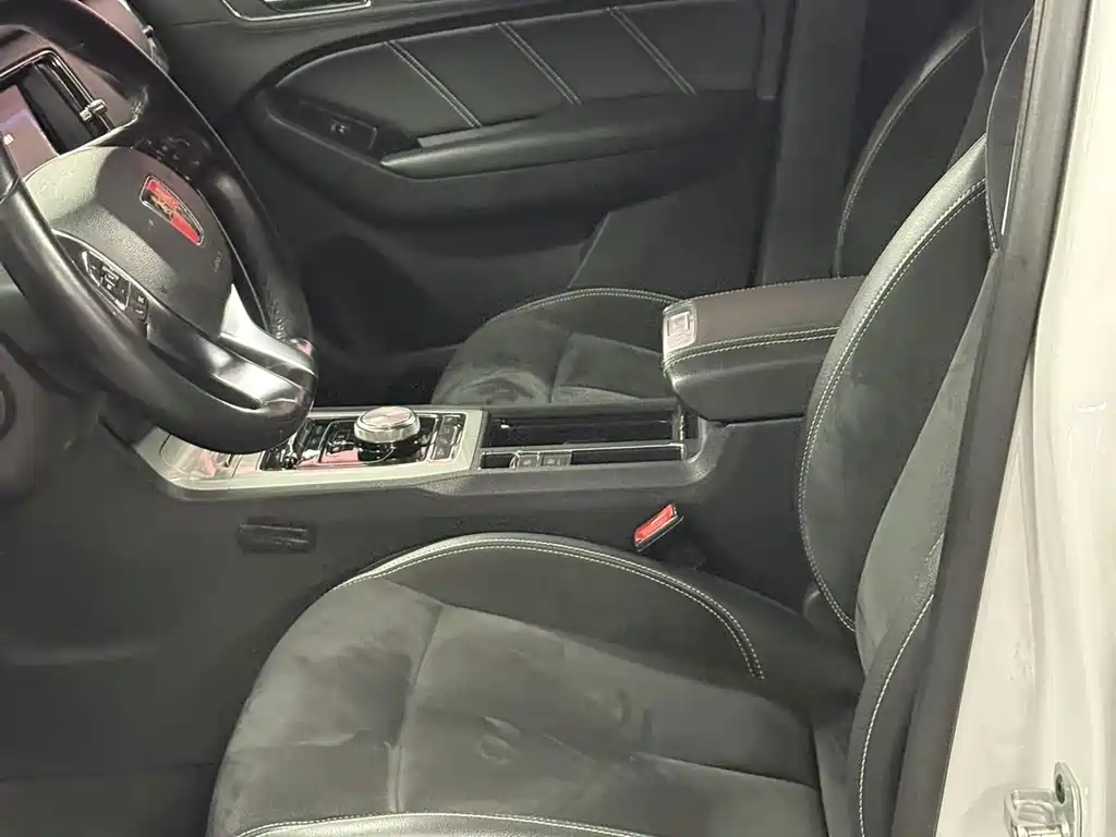 Roewe RX5 New Energy — миниатюра 14