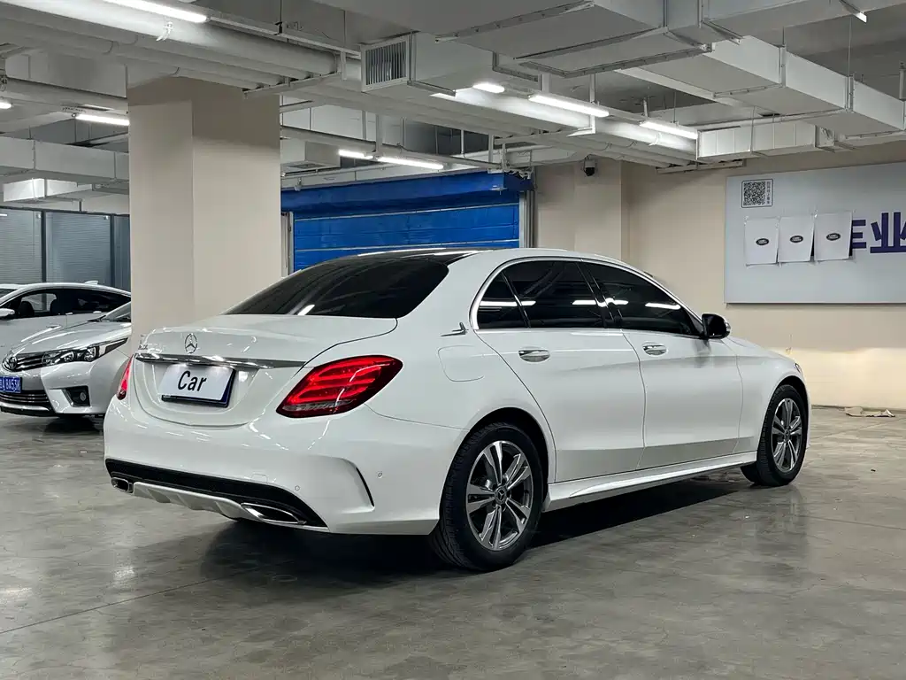 Mercedes-Benz C-Class — миниатюра 9