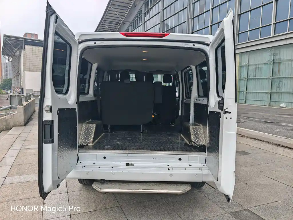 JMC JMC Fushun 2023 2.0T MT 6 мест