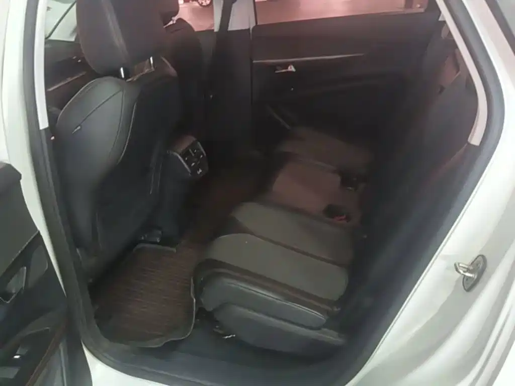 Peugeot 5008 — миниатюра 17