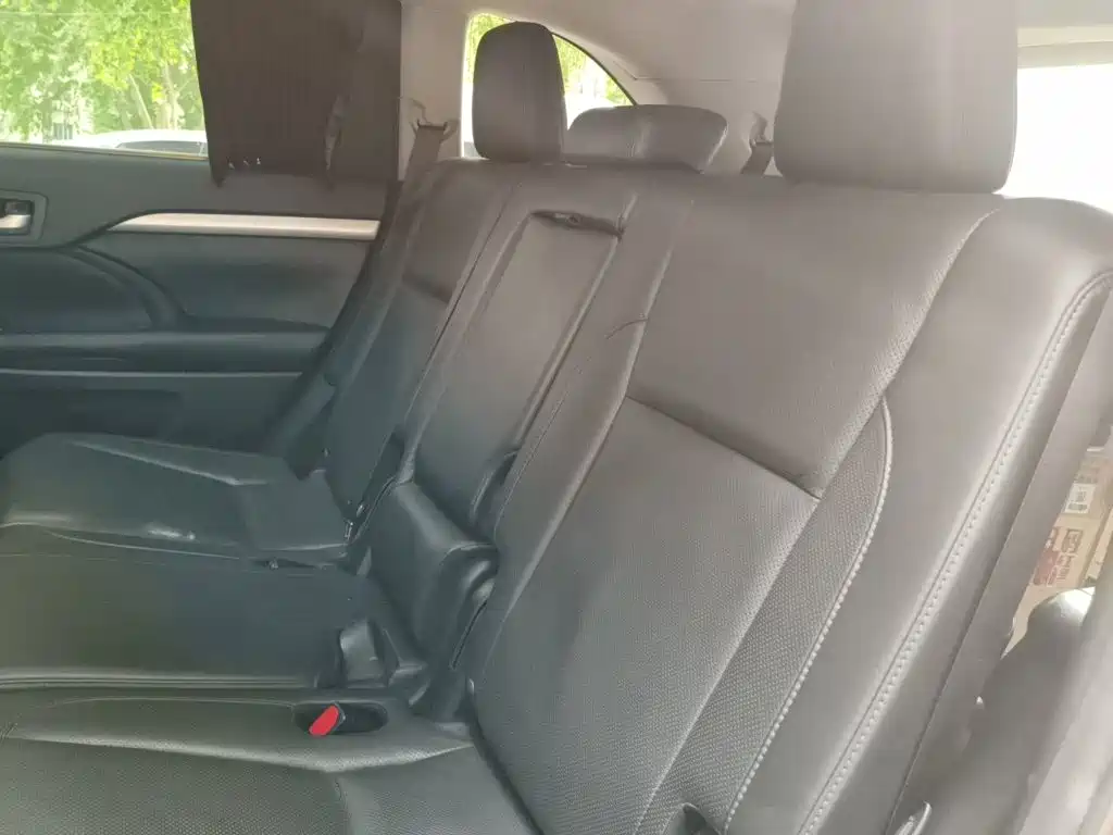 Toyota Highlander — миниатюра 13