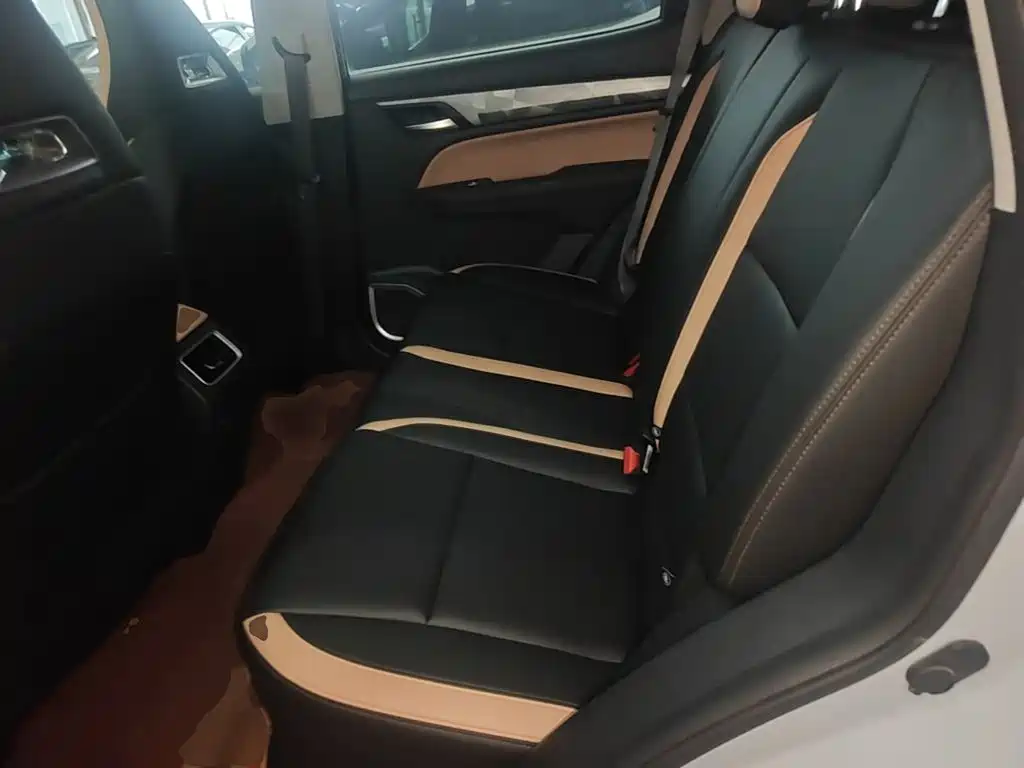 Geely Haoyue PRO — миниатюра 17