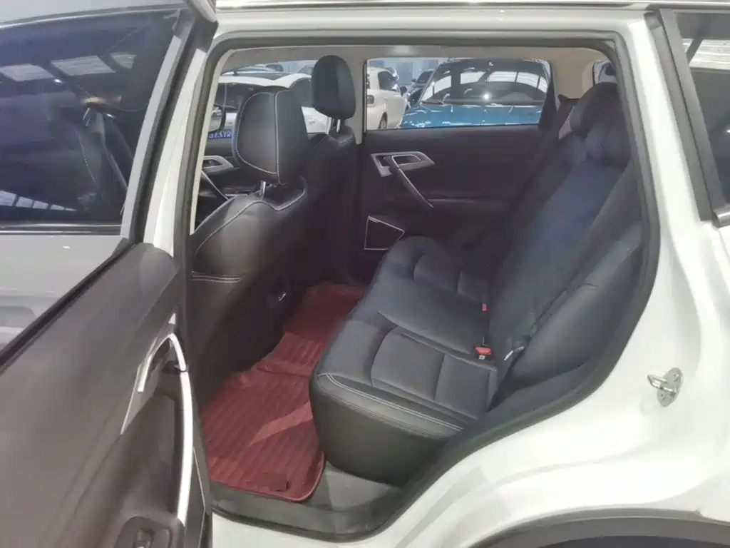 Geely Boyue — миниатюра 17